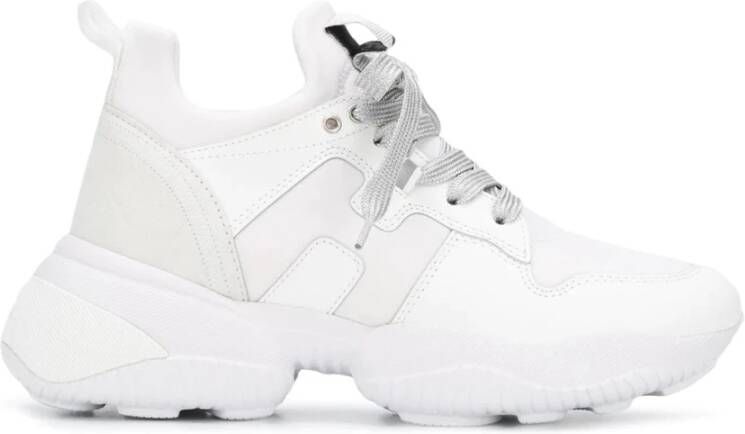 Hogan Witte Elegante Gesloten Platte Sneakers White Dames