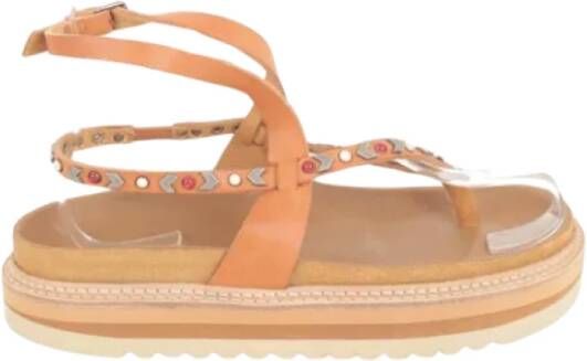 Isabel Marant Pre-owned Leather sandals Beige Dames