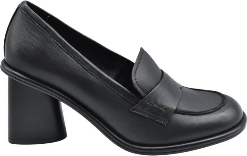 Jeannot Zwarte platte schoenen met 70 mm hak Black Dames