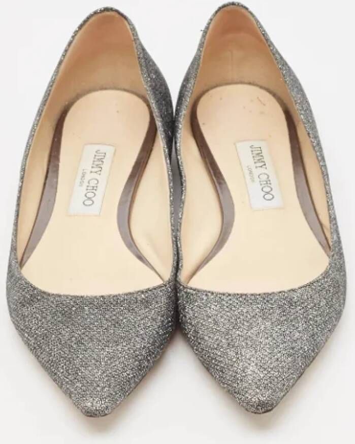 Jimmy Choo Pre-owned Fabric flats Gray Dames