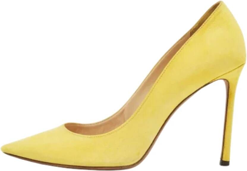 Jimmy Choo Pre-owned Suede heels Yellow Dames