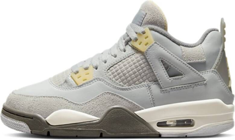 Jordan Klassieke Retro SE Craft Sneakers Gray Dames