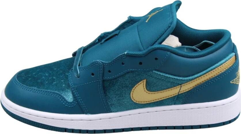 Jordan Velvet Geode Teal Low SE Sneakers Blue Dames