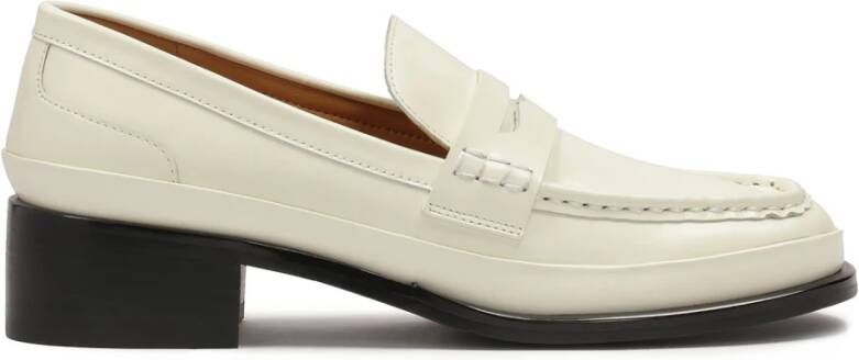 Kazar Elegante Loafer Schoenen met Unieke Afwerking Beige Dames