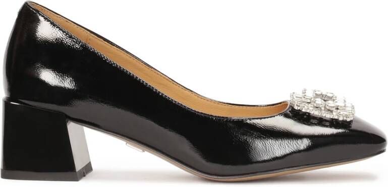 Kazar Gelakte pumps met broche aan de voorkant Black Dames