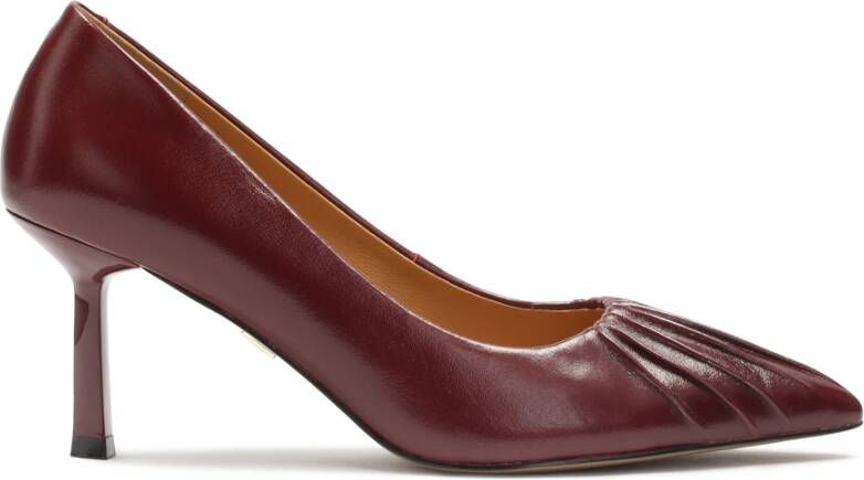 Kazar Maroon pumps met een opvallende inkeping op de neus Brown Dames