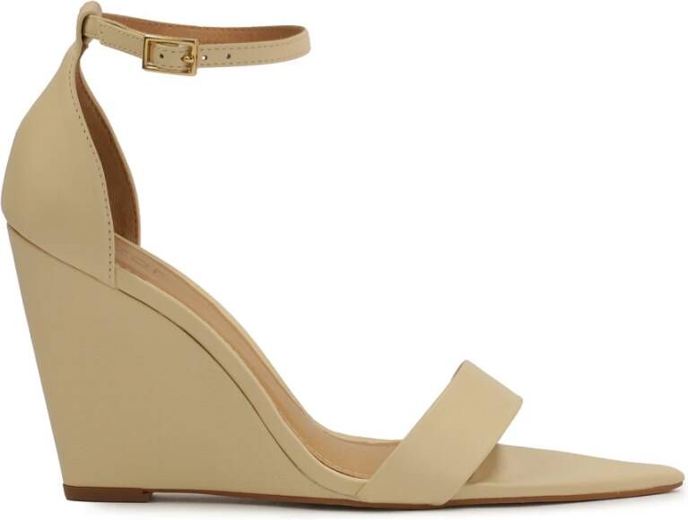 Kazar Sandalen op platforms met puntige tenen Beige Dames