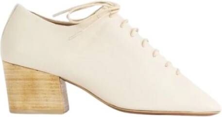 Lemaire Witte Nappa Leren Derbies Beige Dames