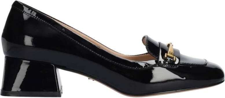 Lola Cruz Elegante lakleren mocassin met metalen detail Black Dames