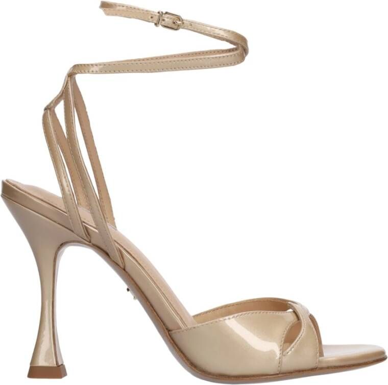 Lola Cruz Nude Patent Leather Round Toe Sandals Beige Dames