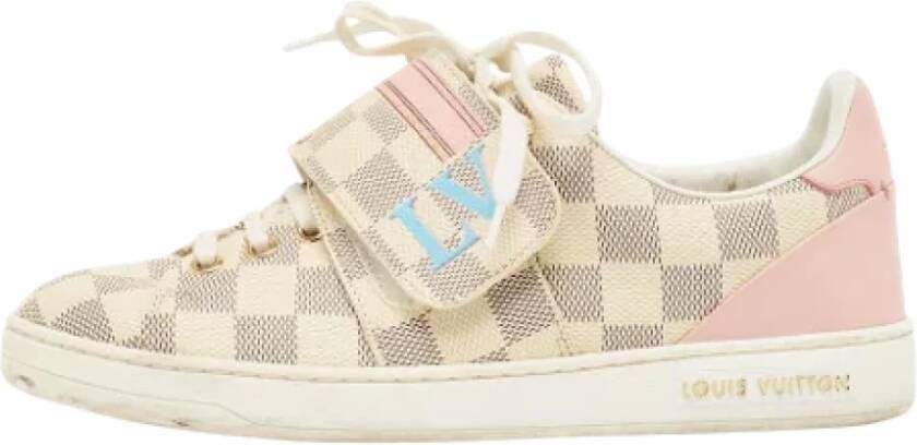 Louis Vuitton Vintage Pre-owned Coated canvas sneakers Pink Dames