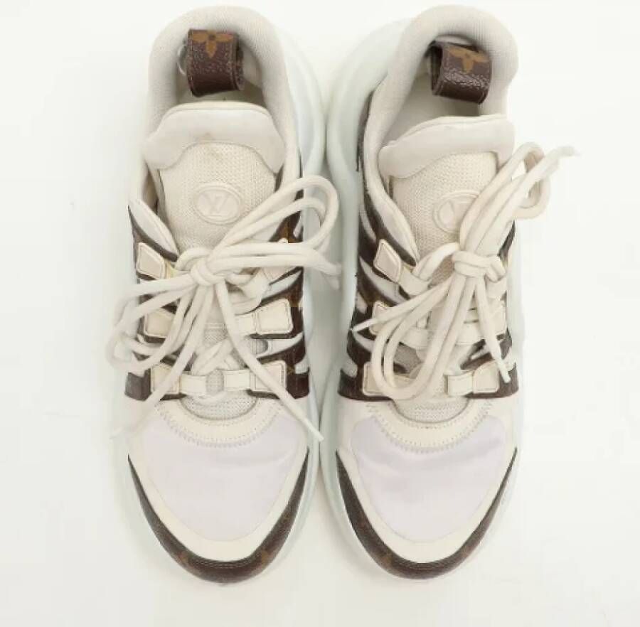 Louis Vuitton Vintage Pre-owned Coated canvas sneakers White Dames