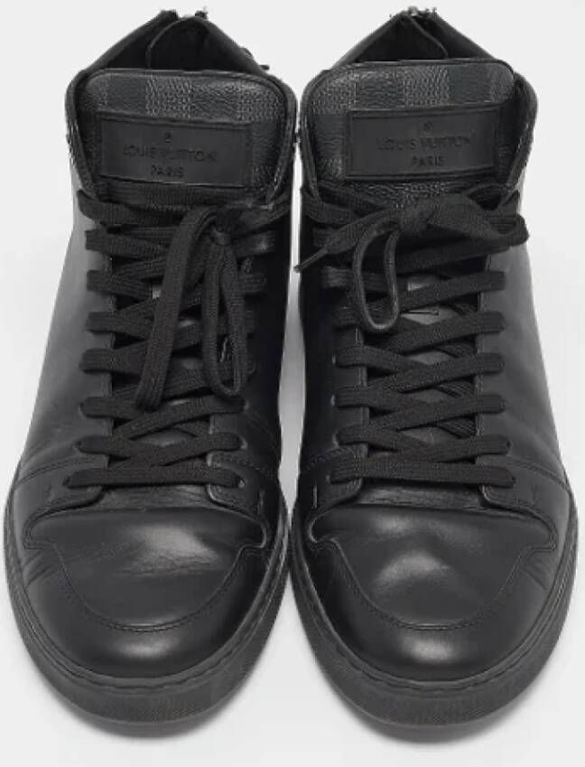 Louis Vuitton Vintage Pre-owned Leather sneakers Black Heren