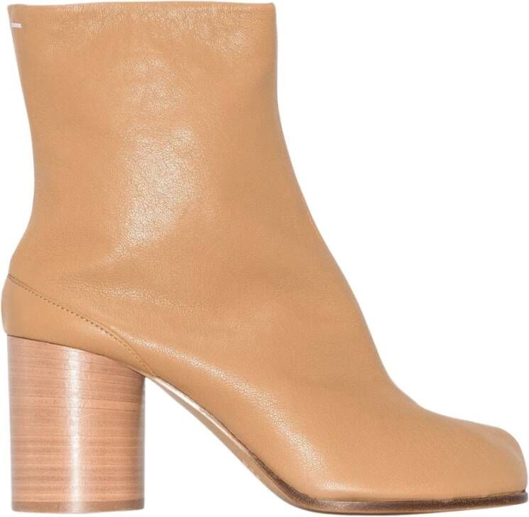 Maison Margiela Enkellaarzen met hak en tabi-uitsnijding Beige Dames