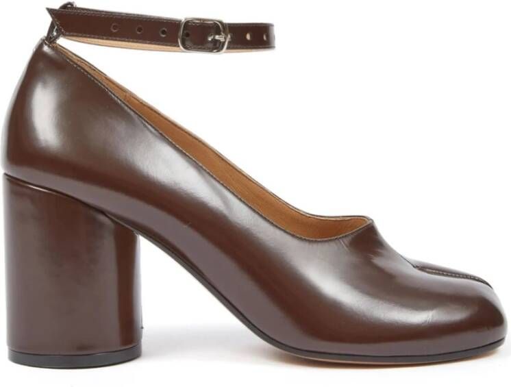 Maison Margiela Bruine Tabi Hakken met Enkelband Brown Dames