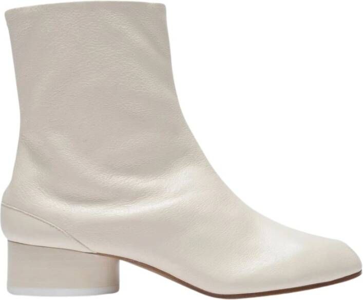 Maison Margiela Enkellaarzen Tabi H30 in wit zacht vintage leer White Dames