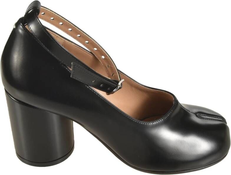 Maison Margiela Platte schoenen voor vrouwen Black Dames