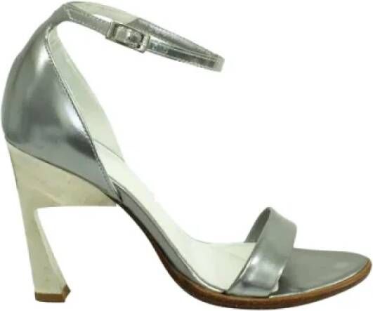 Maison Margiela Pre-owned Leather heels Gray Dames