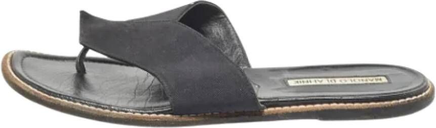 Manolo Blahnik Pre-owned Canvas flats Black Dames