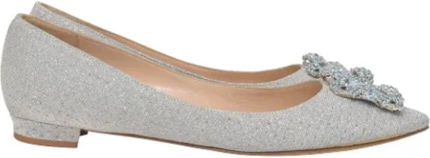 Manolo Blahnik Pre-owned Fabric flats Gray Dames