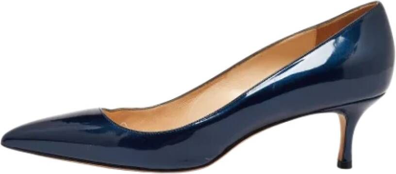 Manolo Blahnik Pre-owned Leather heels Blue Dames