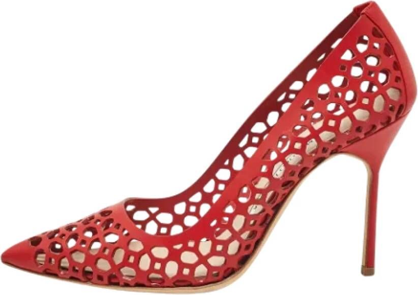 Manolo Blahnik Pre-owned Leather heels Red Dames