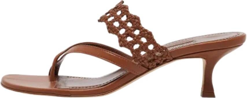 Manolo Blahnik Pre-owned Leather sandals Brown Dames