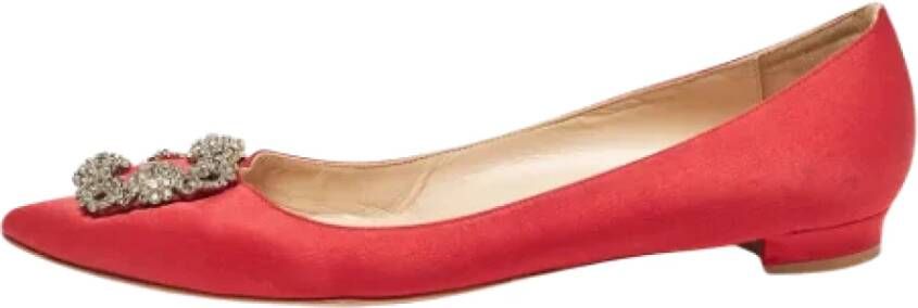 Manolo Blahnik Pre-owned Satin flats Red Dames