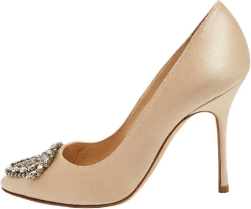 Manolo Blahnik Pre-owned Satin heels Beige Dames