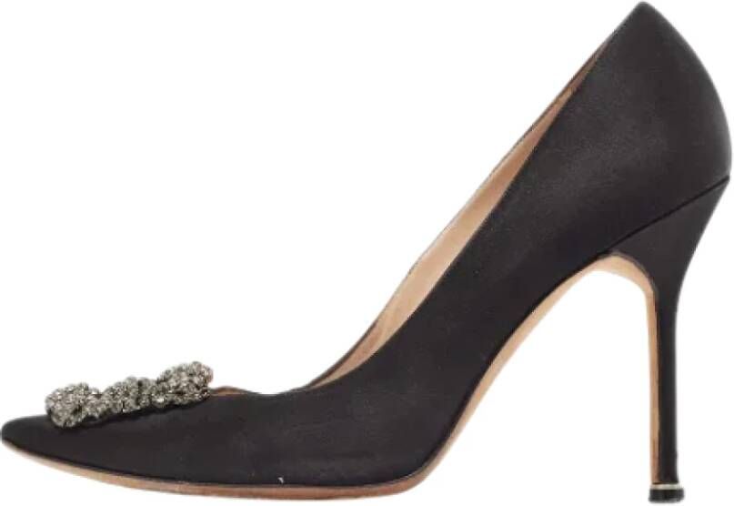 Manolo Blahnik Pre-owned Satin heels Black Dames