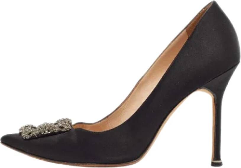 Manolo Blahnik Pre-owned Satin heels Black Dames