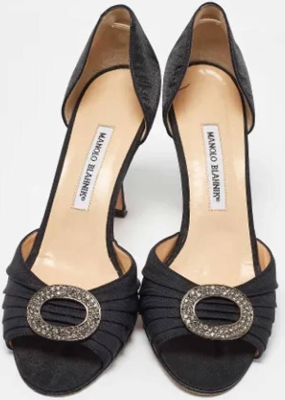 Manolo Blahnik Pre-owned Satin heels Black Dames