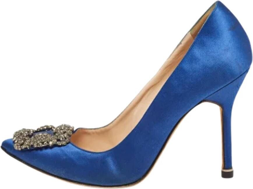 Manolo Blahnik Pre-owned Satin heels Blue Dames