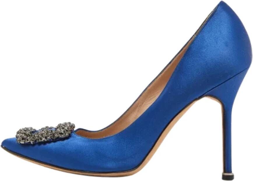 Manolo Blahnik Pre-owned Satin heels Blue Dames