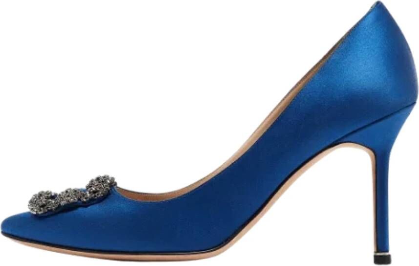 Manolo Blahnik Pre-owned Satin heels Blue Dames