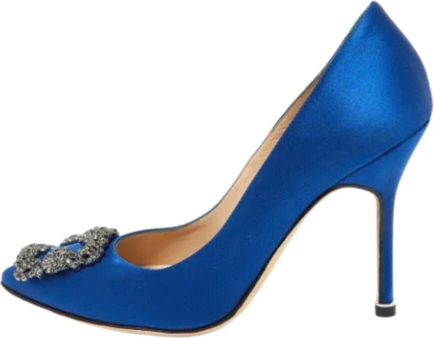 Manolo Blahnik Pre-owned Satin heels Blue Dames