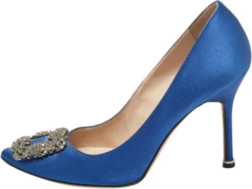 Manolo Blahnik Pre-owned Satin heels Blue Dames