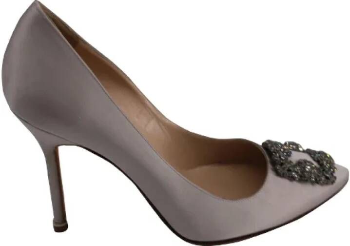 Manolo Blahnik Pre-owned Satin heels Gray Dames