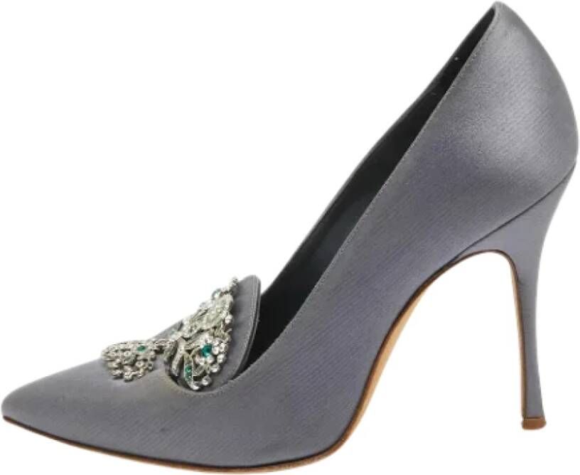 Manolo Blahnik Pre-owned Satin heels Gray Dames