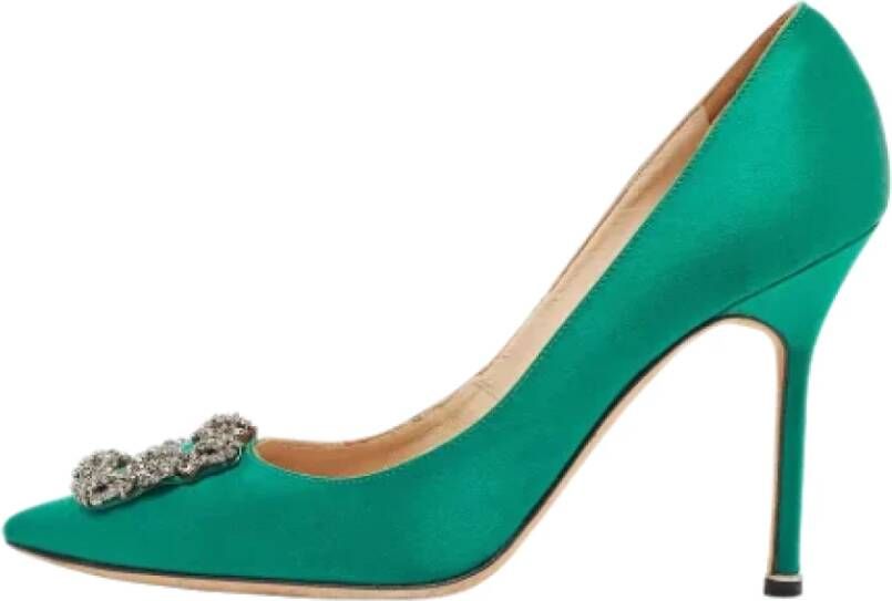 Manolo Blahnik Pre-owned Satin heels Green Dames