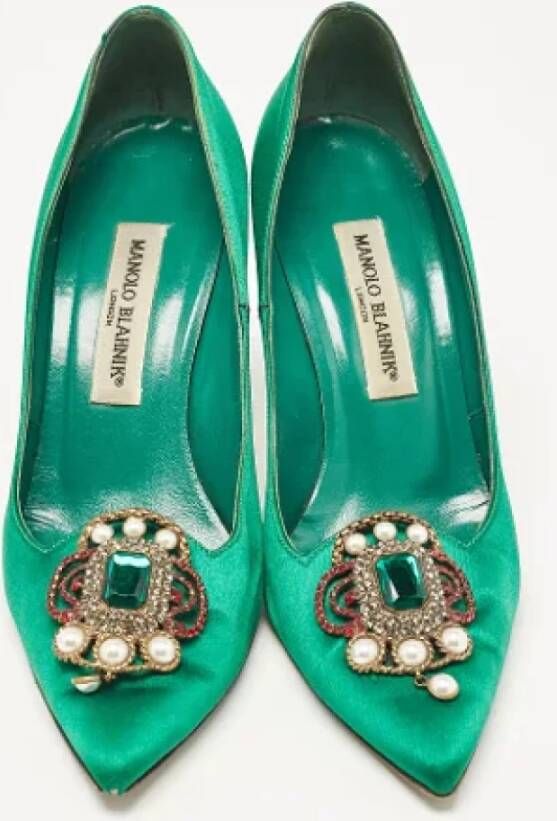 Manolo Blahnik Pre-owned Satin heels Green Dames