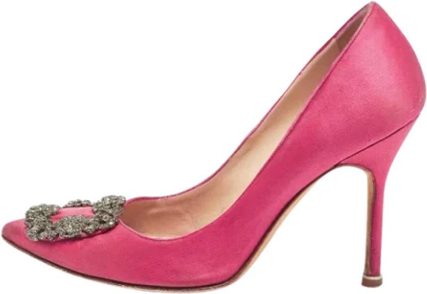 Manolo Blahnik Pre-owned Satin heels Pink Dames