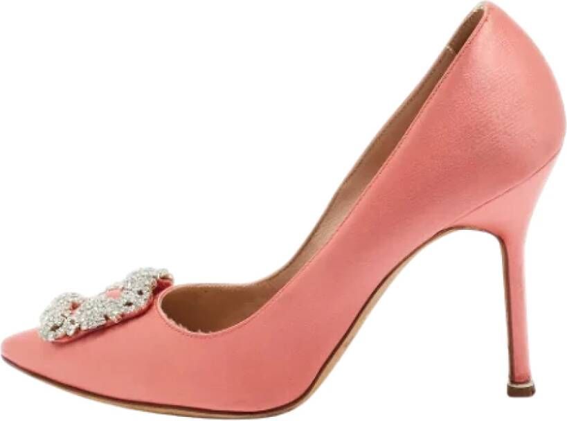 Manolo Blahnik Pre-owned Satin heels Pink Dames