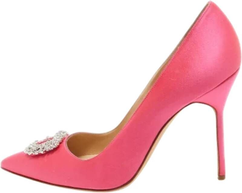 Manolo Blahnik Pre-owned Satin heels Pink Dames