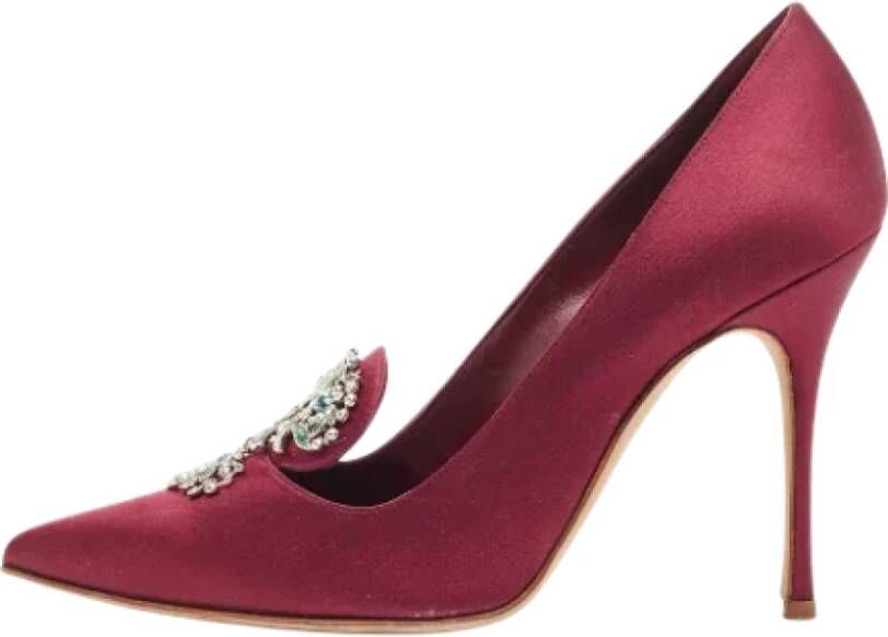 Manolo Blahnik Pre-owned Satin heels Red Dames