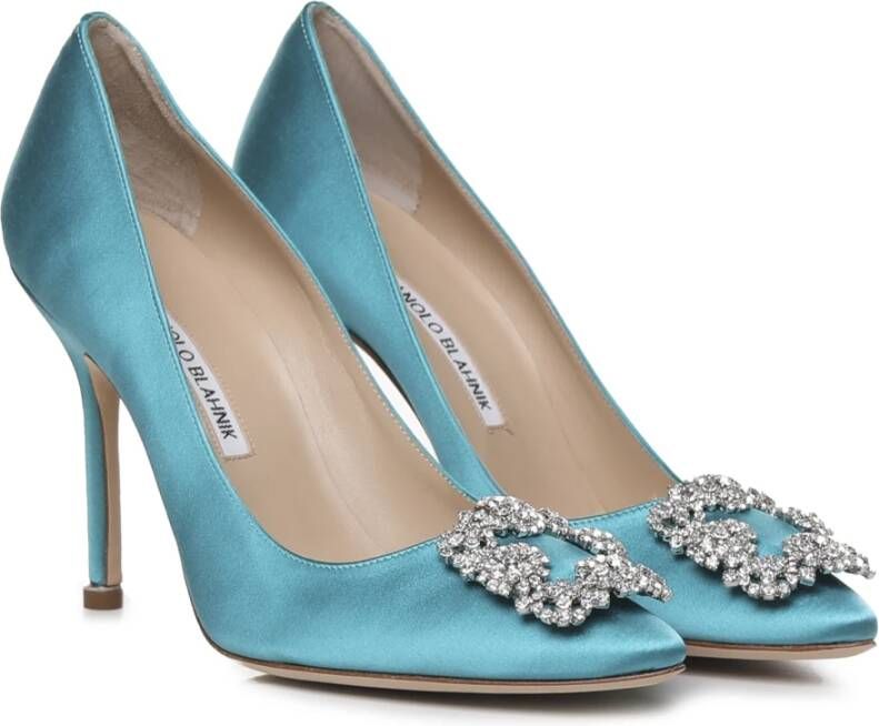 Manolo Blahnik Pumps met amandelvormige neus en juweelgesp Blue Dames