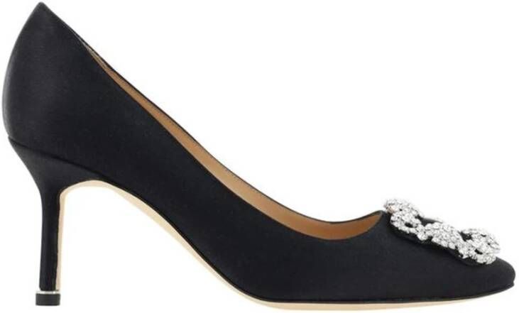 Manolo Blahnik Satijnen Pumps met Kristallen Gesp Black Dames