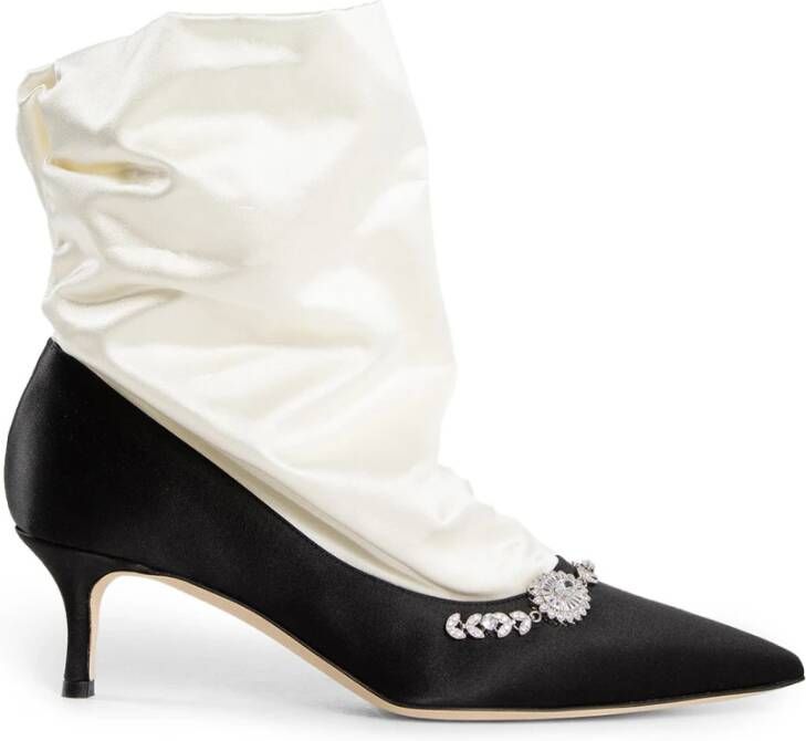 Manolo Blahnik Zwarte Satijnen Juweel Garneer Kitten Hak Black Dames