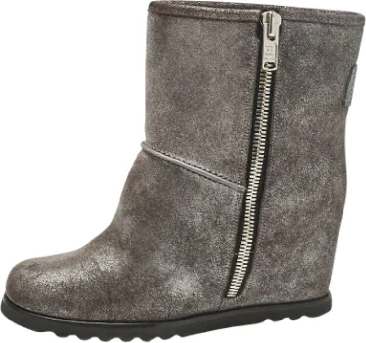 Marc Jacobs Pre-owned Suede boots Gray Dames