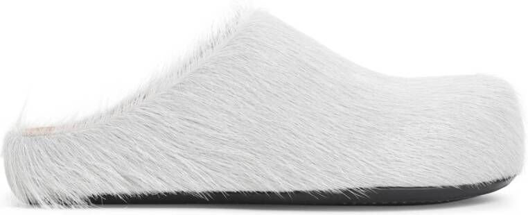 Marni Fussbet Sabot slippers met kalfshaar Zwart